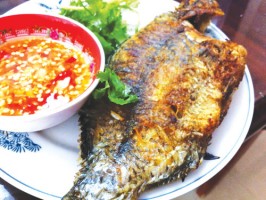 Cá rô phi chiên giòn