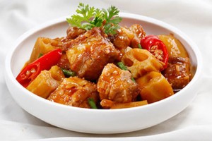 Sườn kho củ cải